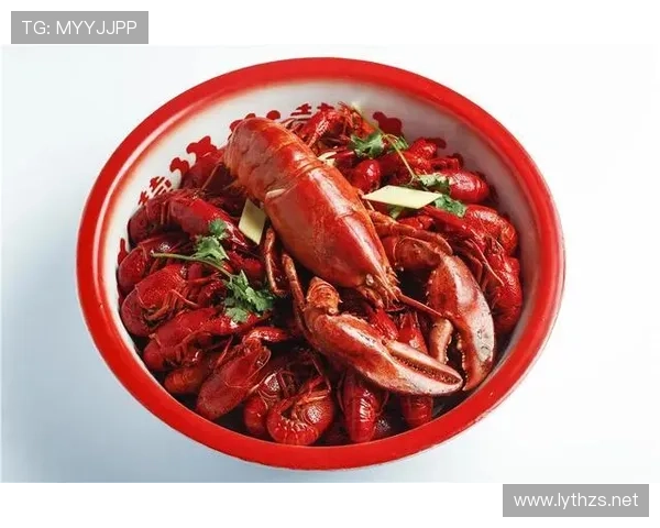 陈艺文训练完直接拎爱马仕去吃宵夜，这谁顶得住